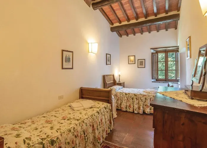 Apartment Cegliolo 2 *